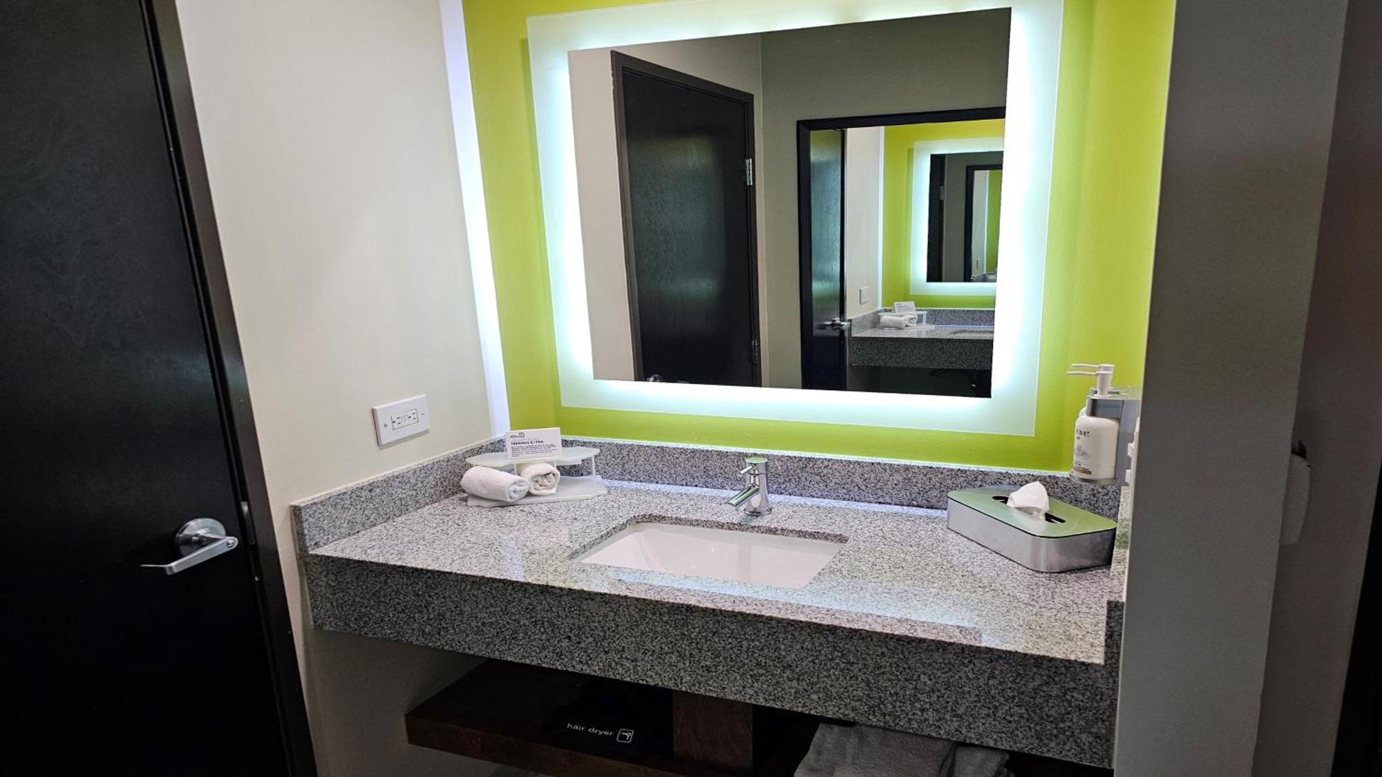 Holiday Inn Express & Suites Mexicali By Ihg المظهر الخارجي الصورة