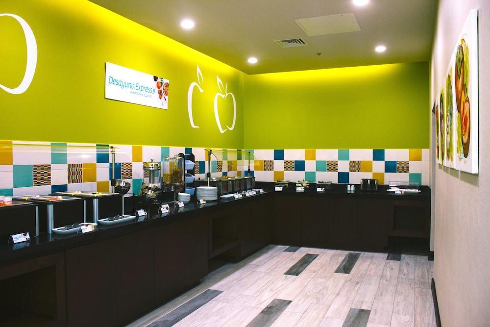 Holiday Inn Express & Suites Mexicali By Ihg المظهر الخارجي الصورة
